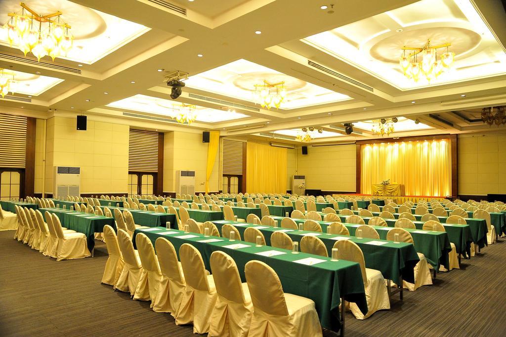 Tinidee Hotel Ranong Esterno foto
