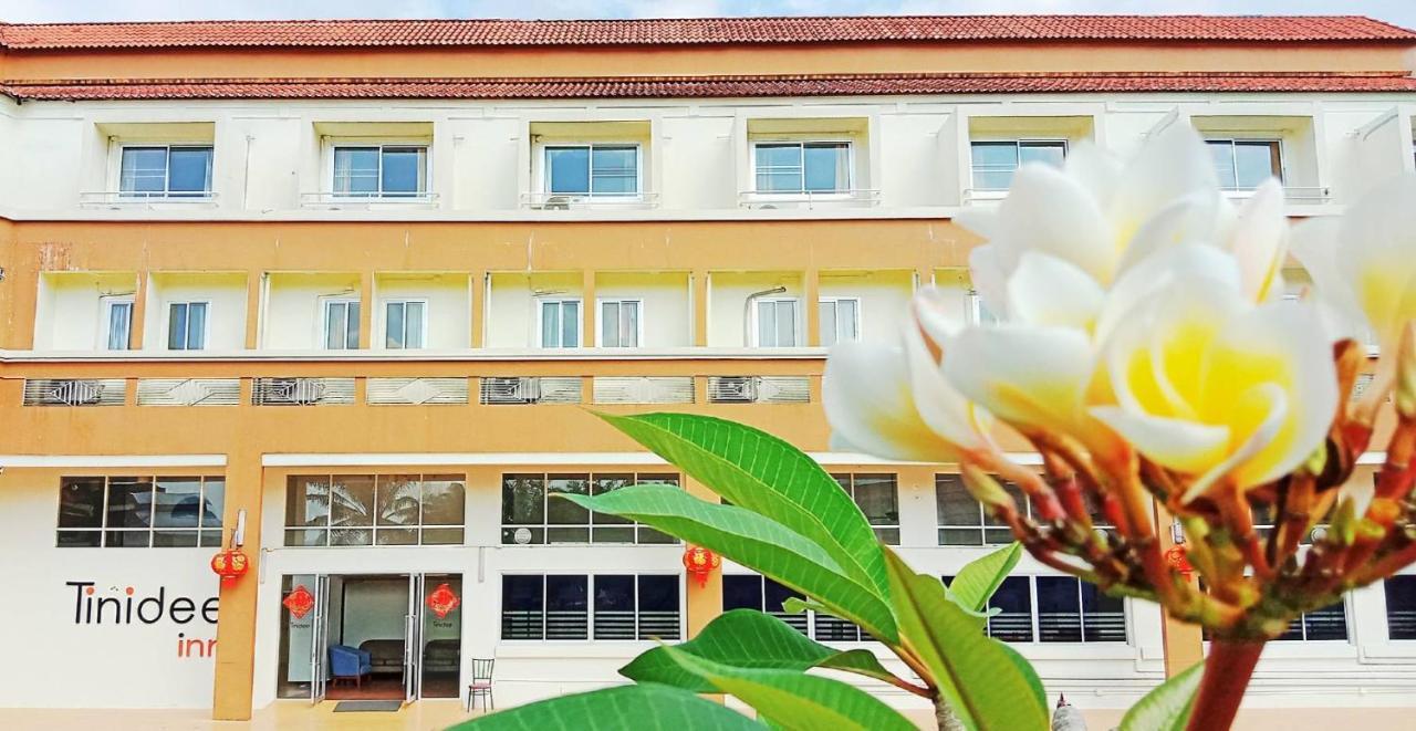 Tinidee Hotel Ranong Esterno foto