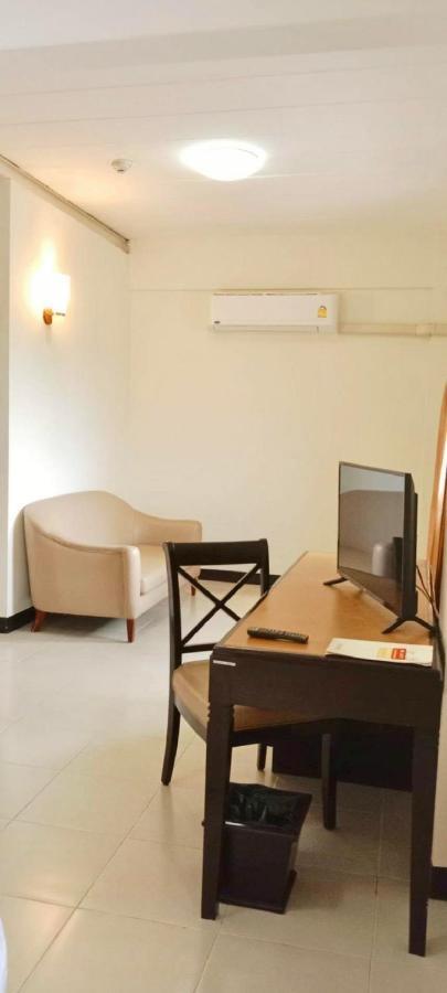 Tinidee Hotel Ranong Esterno foto