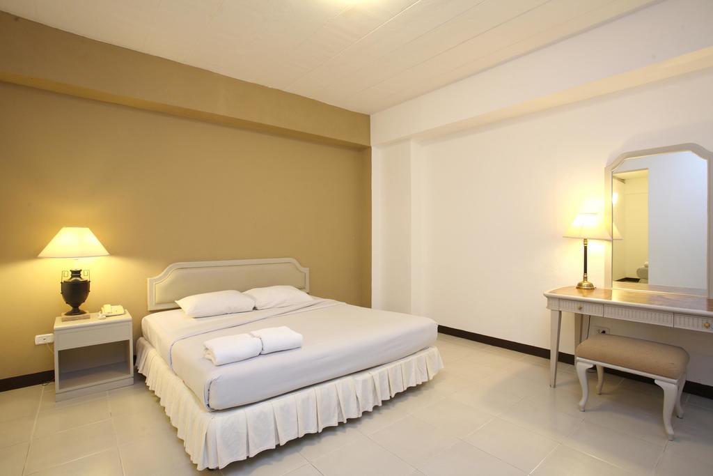 Tinidee Hotel Ranong Esterno foto