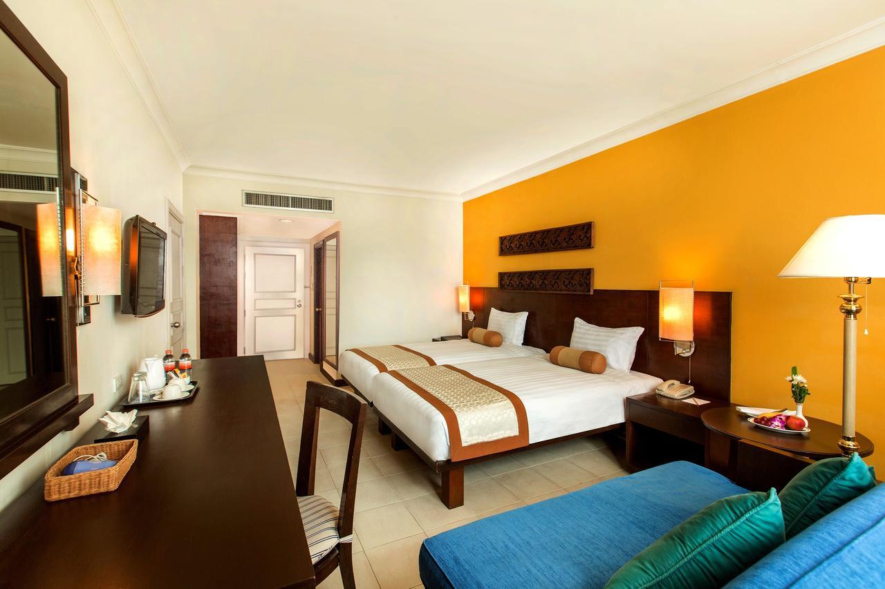 Tinidee Hotel Ranong Esterno foto