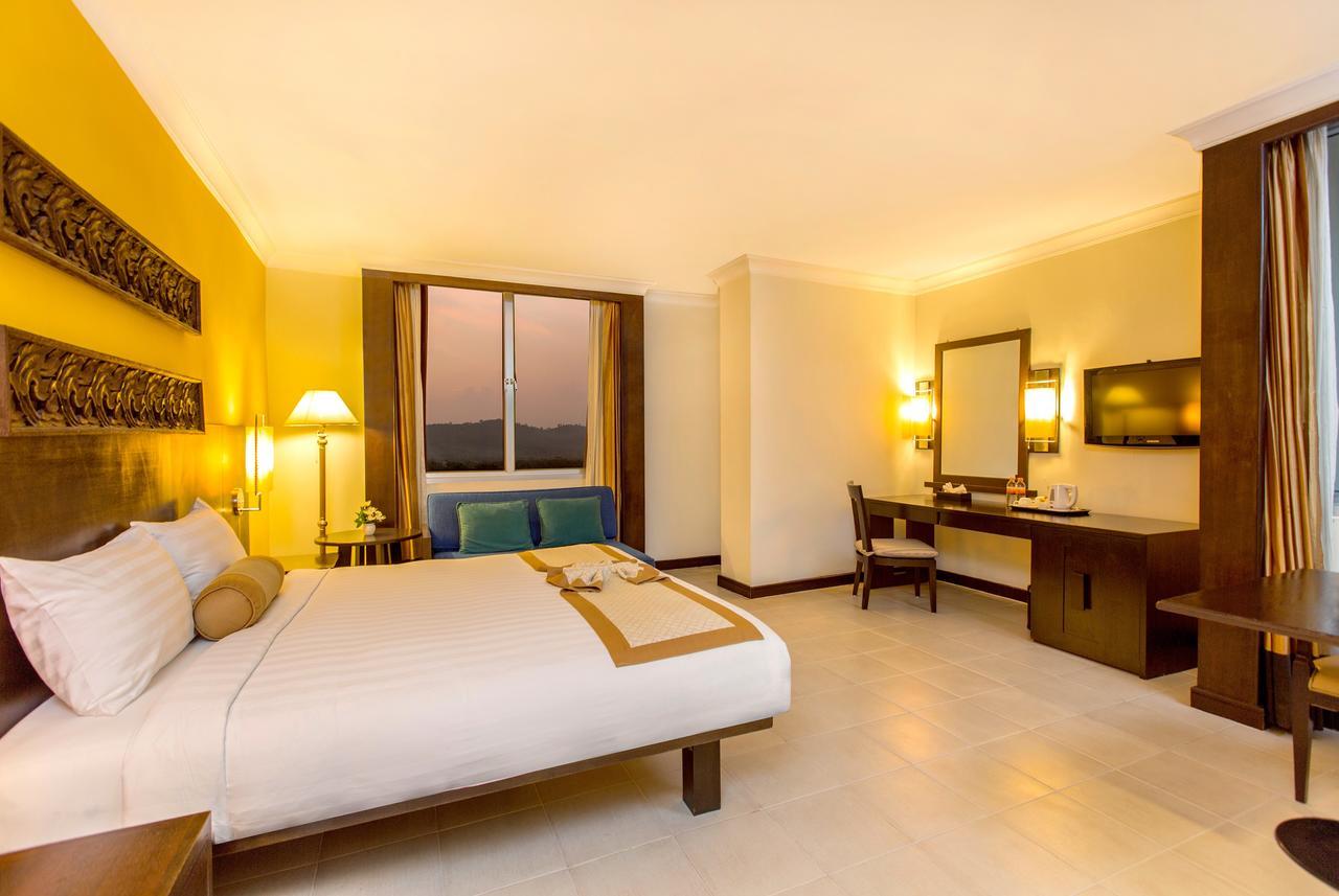 Tinidee Hotel Ranong Esterno foto