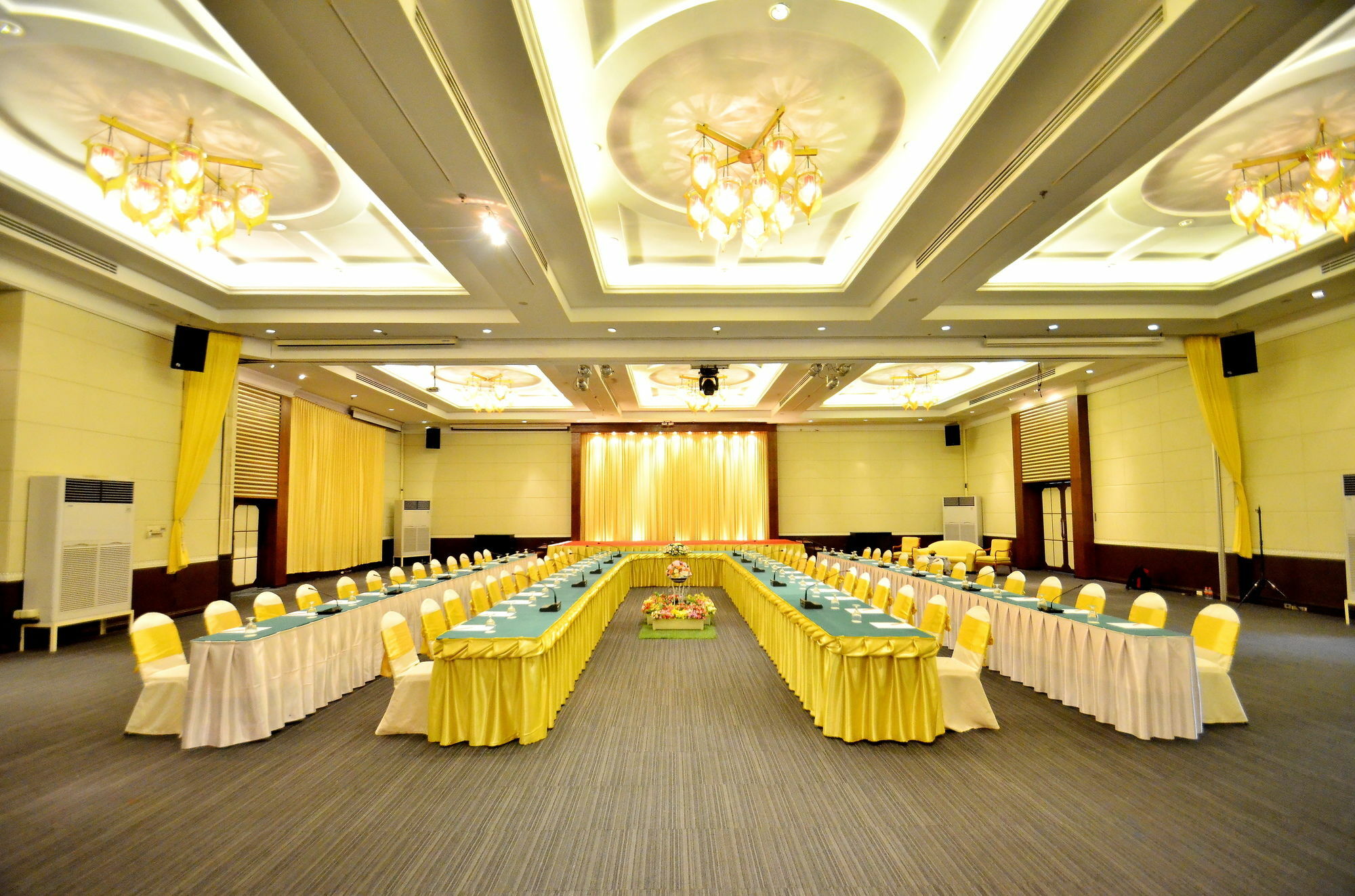 Tinidee Hotel Ranong Esterno foto