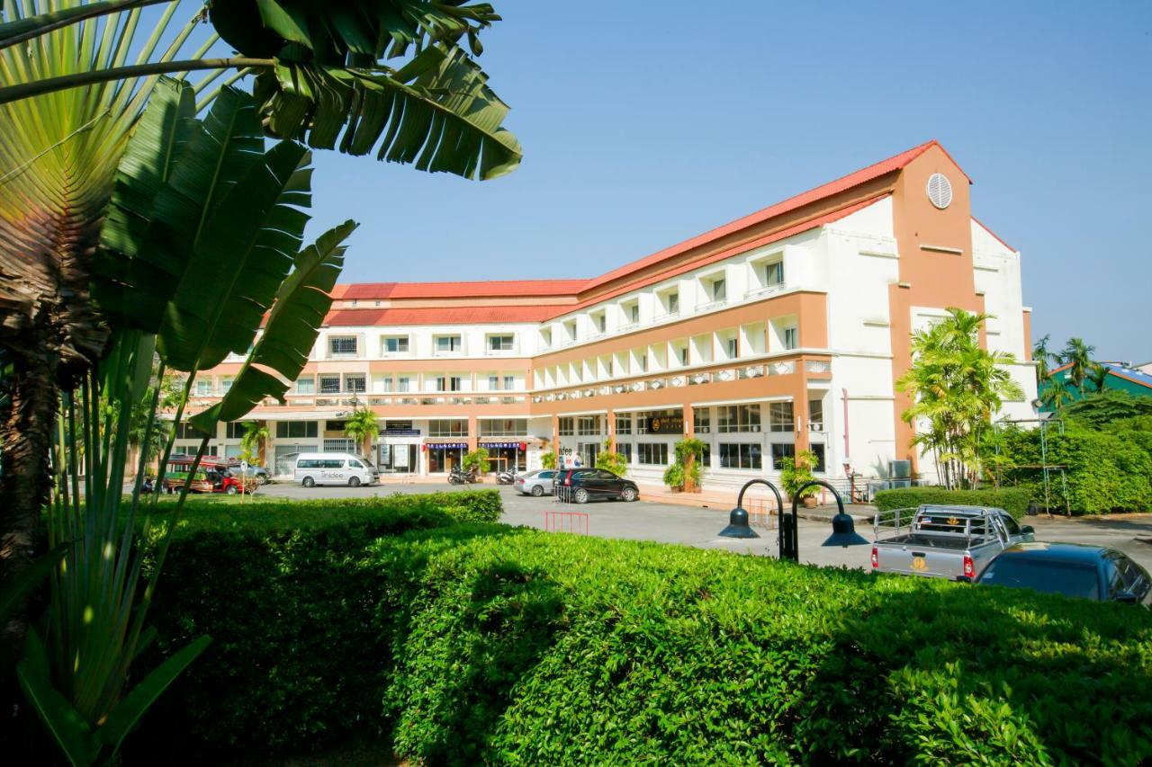Tinidee Hotel Ranong Esterno foto